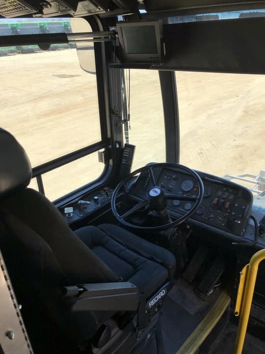 2009 Gillig G22D102N4 Transit Bus - Image 2