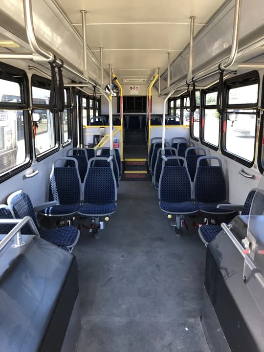 2009 Gillig G22D102N4 Transit Bus - Image 4