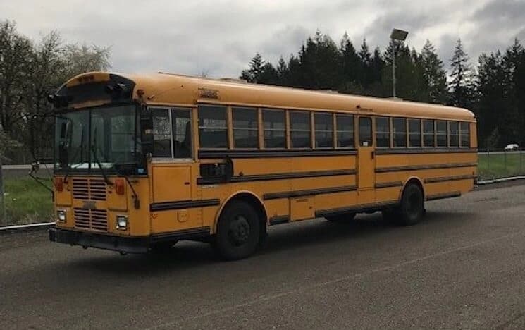 2001 Thomas Built Flat Nose School Bus - Image 2