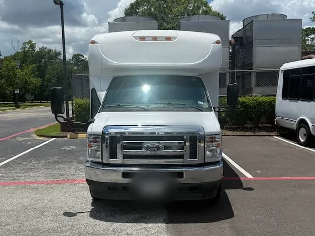 2021 Ford Starcraft Allstar Shuttle Bus - Image 1