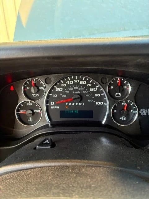 2016 Chevy 3500 - Image 9