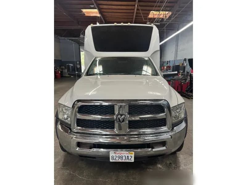 2016 Dodge Ram 3500 Shuttle Bus - Image 2