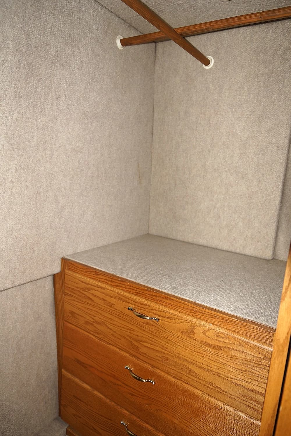 1998 Prevost Angola H3-45 Motorcoach Conversion - Image 30