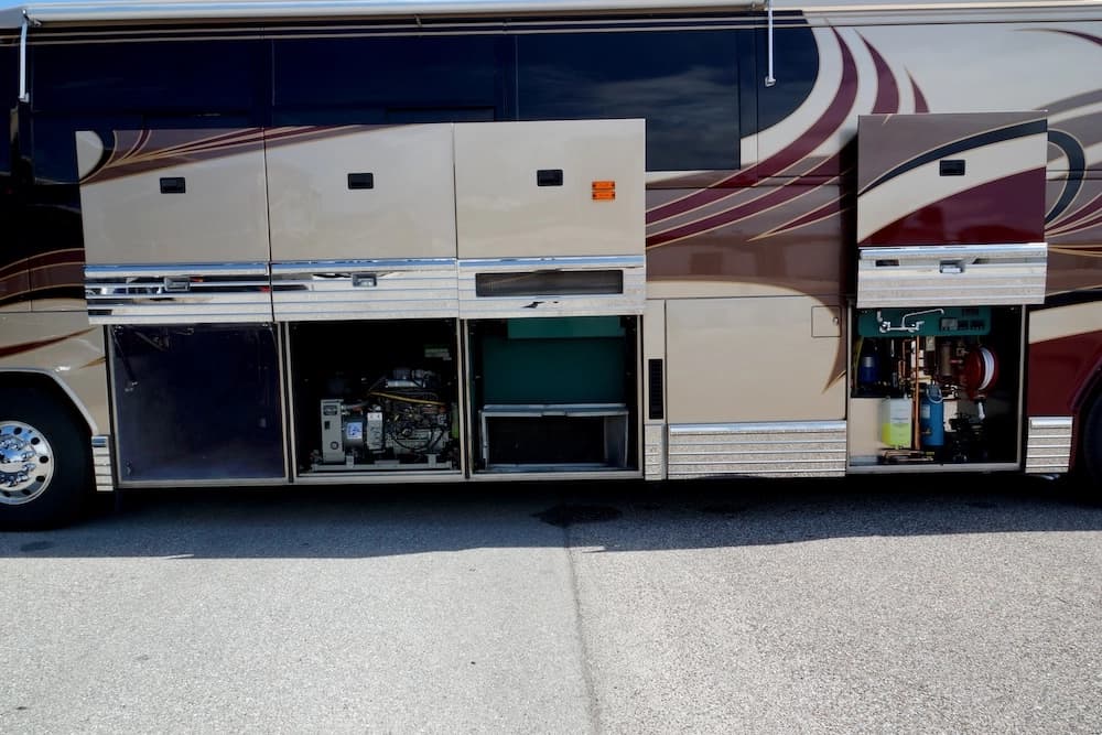 1998 Prevost Angola H3-45 Motorcoach Conversion - Image 46