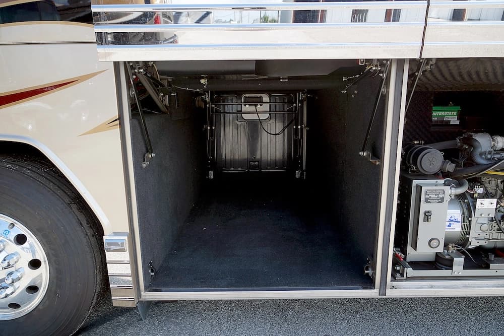 1998 Prevost Angola H3-45 Motorcoach Conversion - Image 50