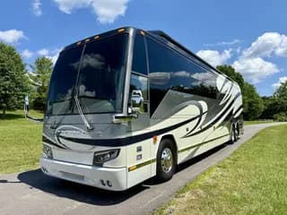 2008 Prevost Millennium H3-45 bus