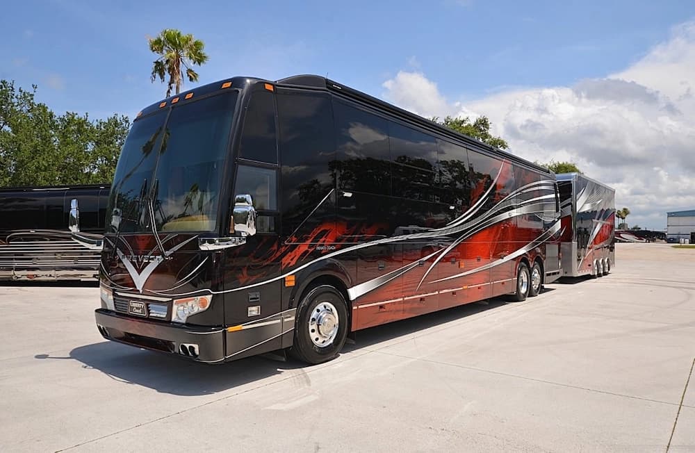 2015 Prevost Liberty Elegant Lady H3-45 Motorcoach - Image 11