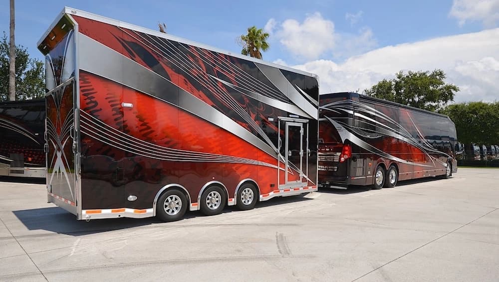 2015 Prevost Liberty Elegant Lady H3-45 Motorcoach - Image 6