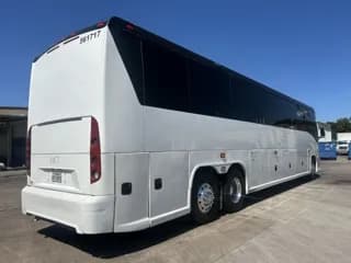 2017 MCI J4500 bus