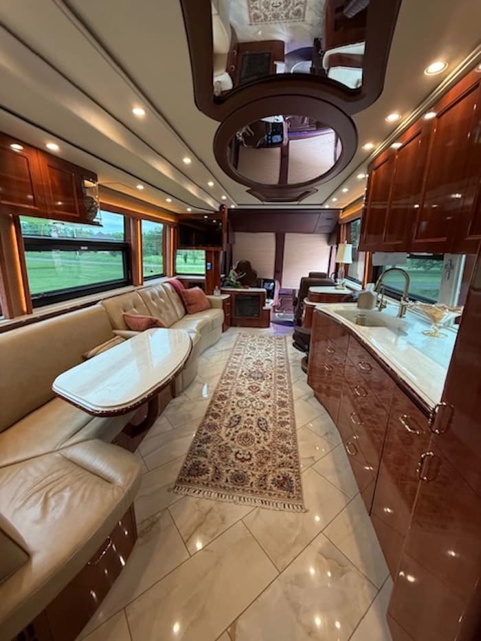 2021 Prevost Marathon X3 Motorcoach - Image 18