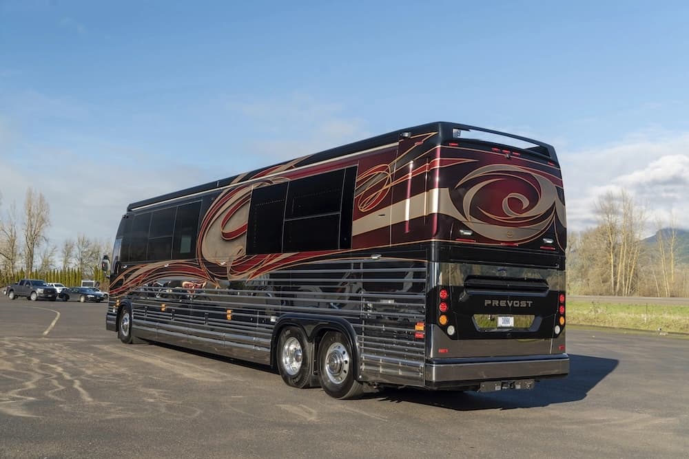 2021 Prevost Marathon X3 Motorcoach - Image 3