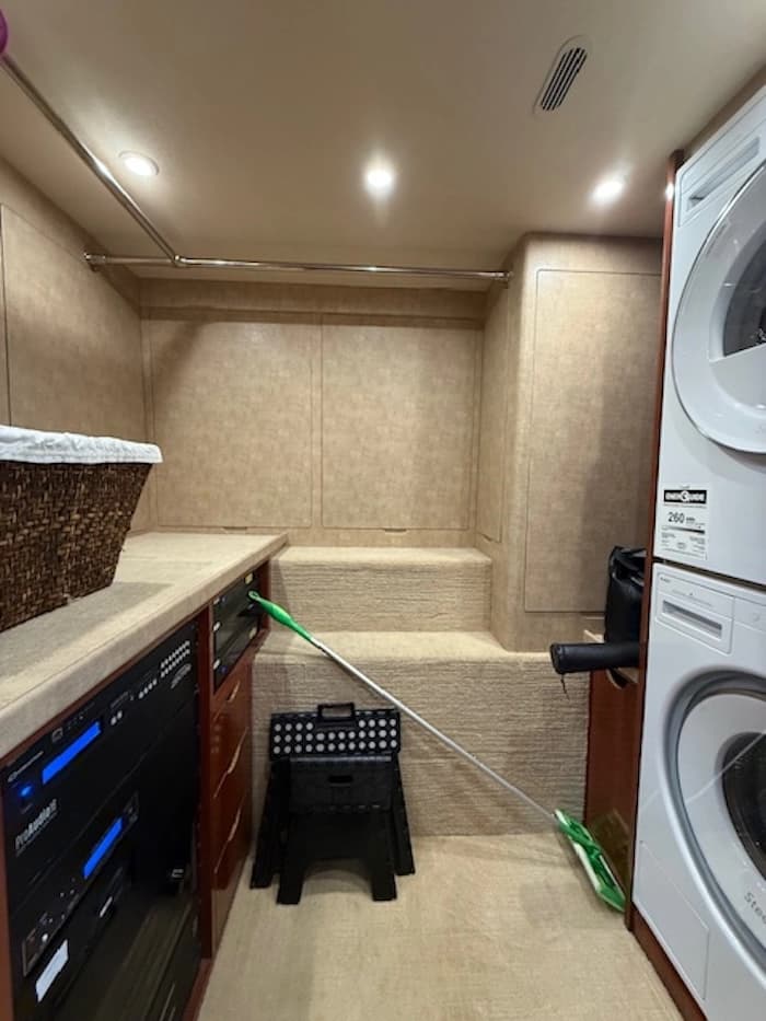 2021 Prevost Marathon X3 Motorcoach - Image 28