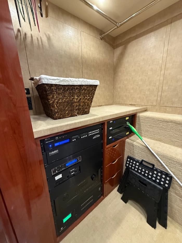 2021 Prevost Marathon X3 Motorcoach - Image 30