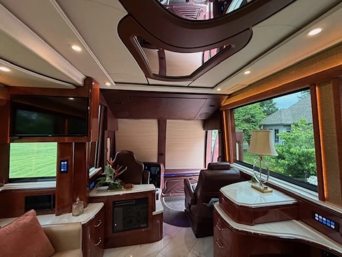2021 Prevost Marathon X3 Motorcoach - Image 35