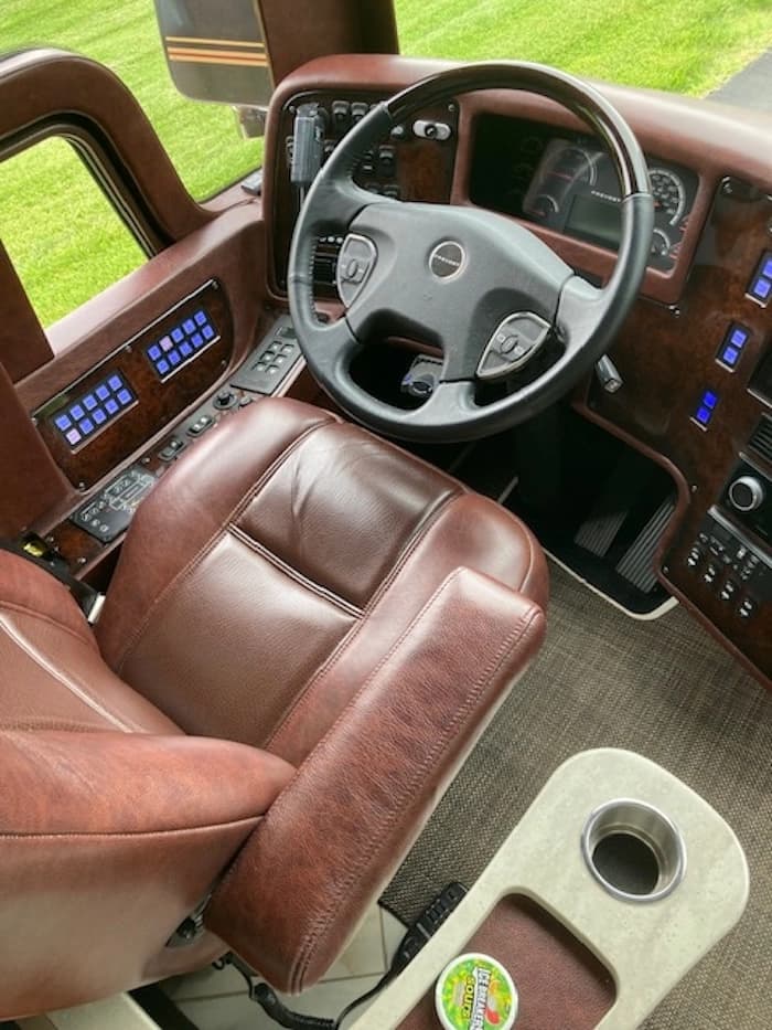 2021 Prevost Marathon X3 Motorcoach - Image 41