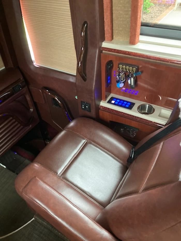 2021 Prevost Marathon X3 Motorcoach - Image 48