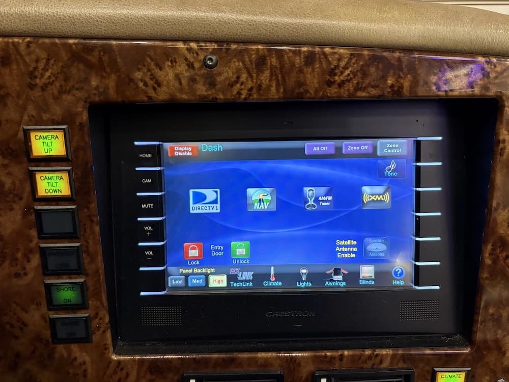 2017 Prevost Marathon H3-45 Motorcoach - Image 24