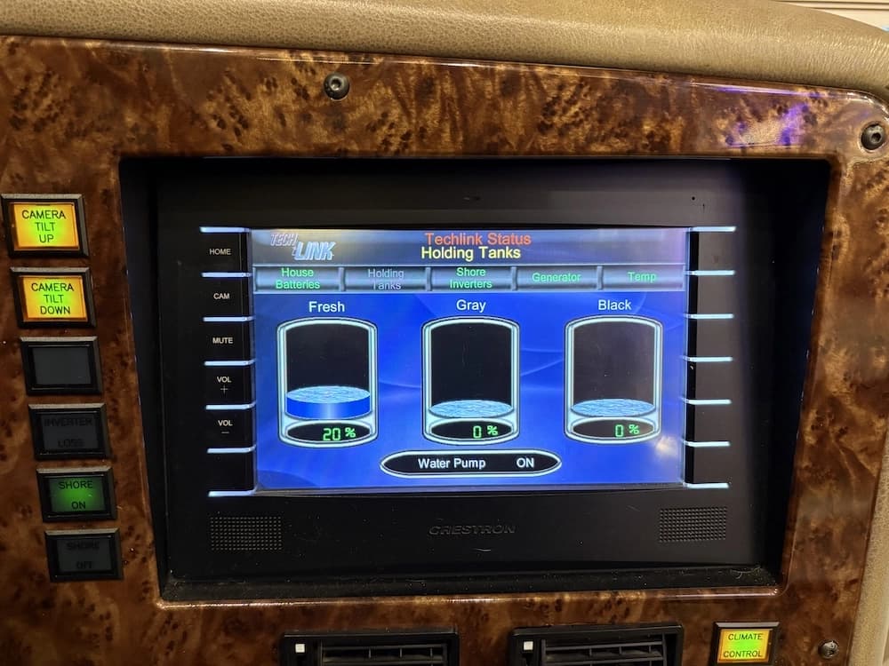2017 Prevost Marathon H3-45 Motorcoach - Image 26