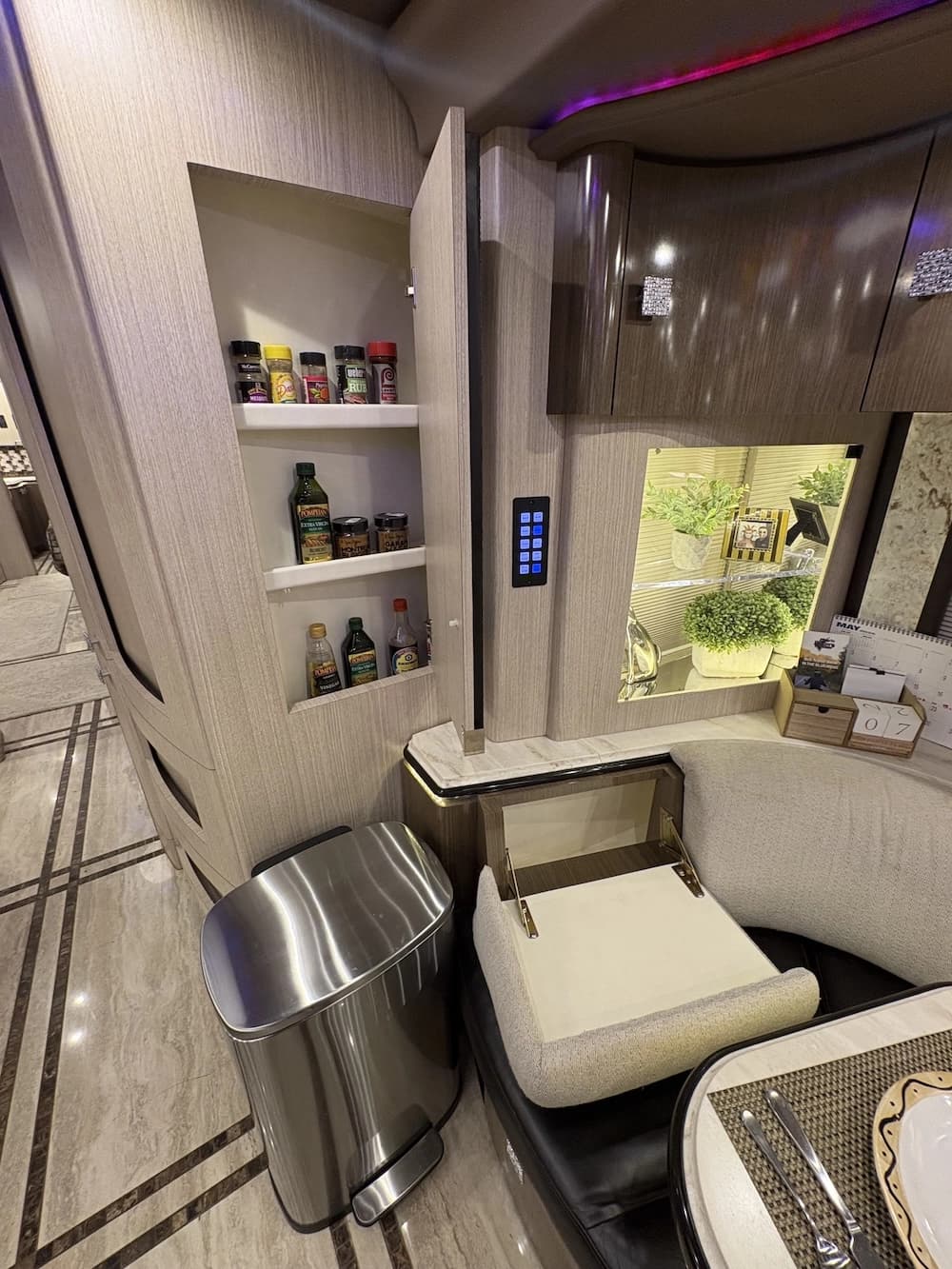 2017 Prevost Marathon H3-45 Motorcoach - Image 44