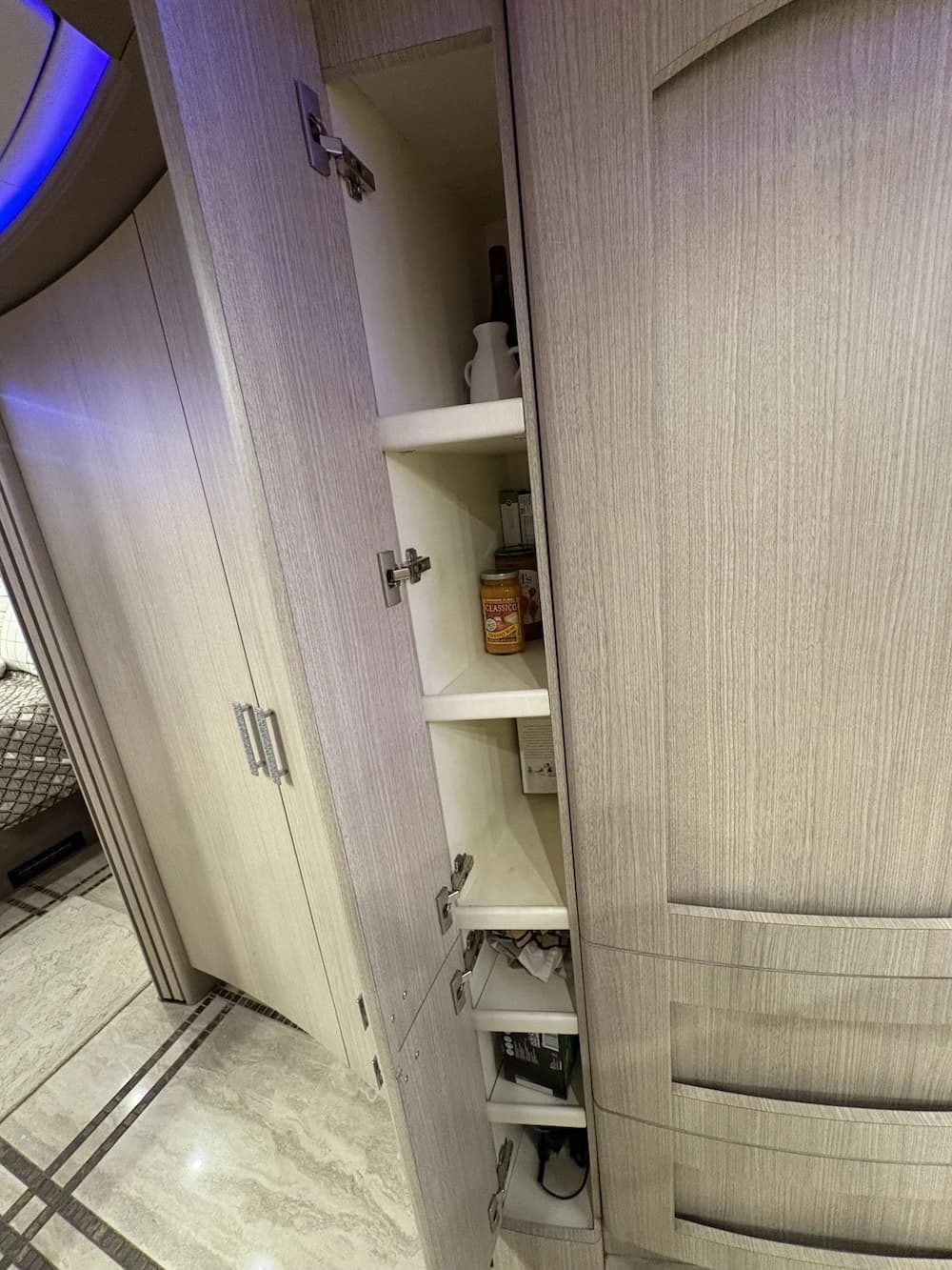 2017 Prevost Marathon H3-45 Motorcoach - Image 49