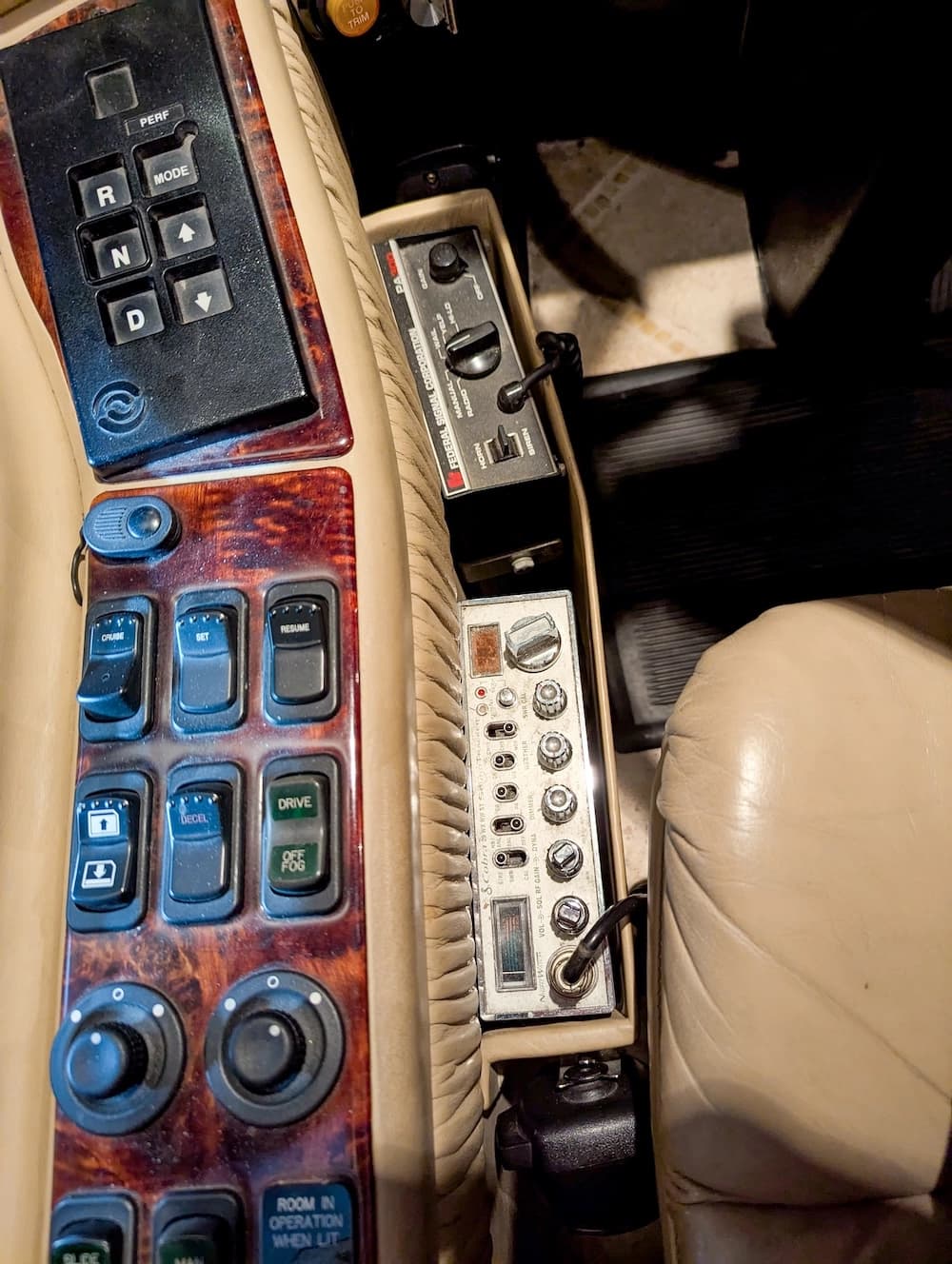 2002 Prevost Liberty Elegant Lady XLII Motorcoach - Image 30