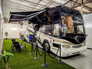 2006 Prevost Liberty Elegant Lady H3-45 bus