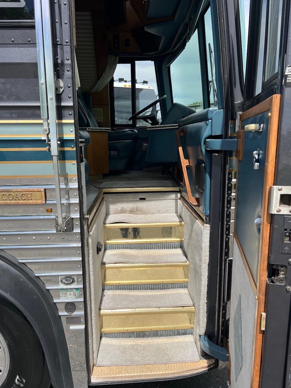 1992 Prevost Beaver XL 40 Motorcoach - Image 9