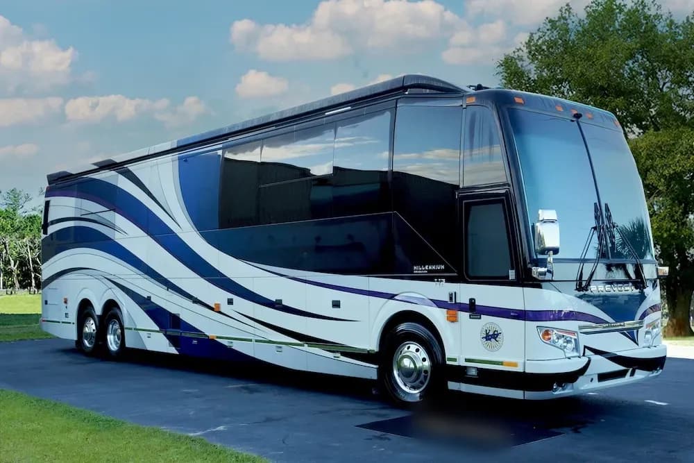 2021 Prevost Millennium H3-45 Motorcoach - Image 1