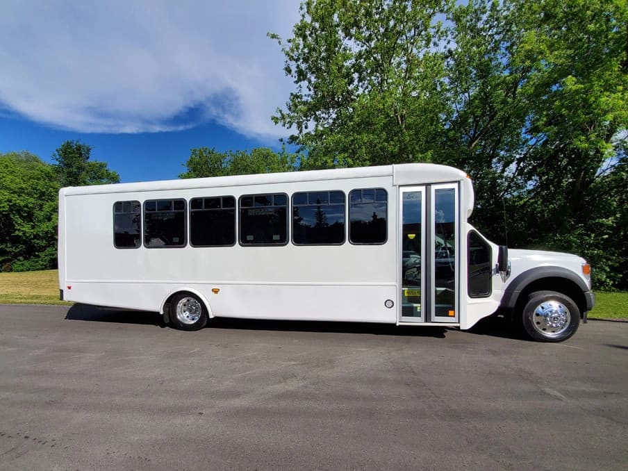 2022 StarTrans Senator II HD Shuttle Bus - Image 7