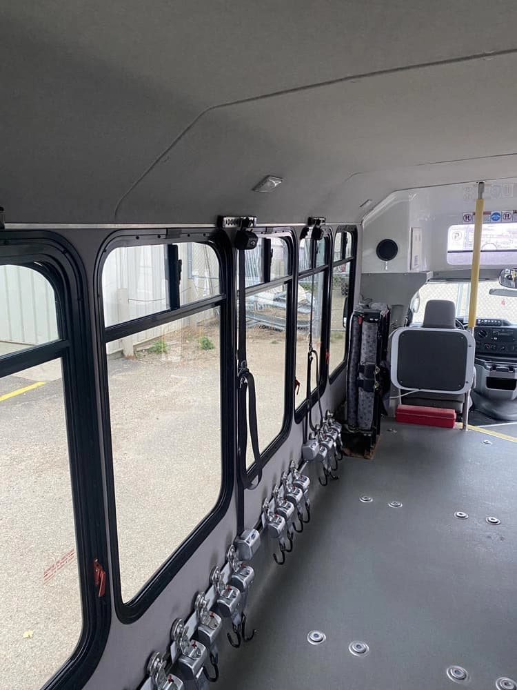 2014 ElDorado Aerotech 240 Shuttle Bus - Image 7