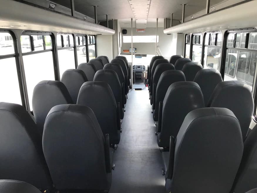 2022 Ford F550 Starcraft XL Shuttle Bus - Image 3