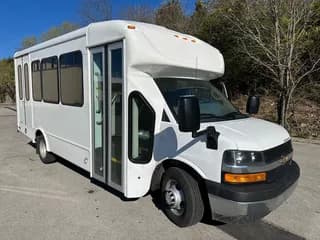 2025 Chevrolet 4500 bus