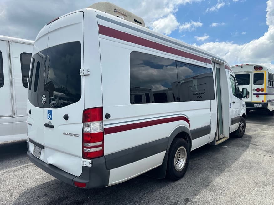 2014 Freightliner Sprinter 3500 Passenger Van - Image 2