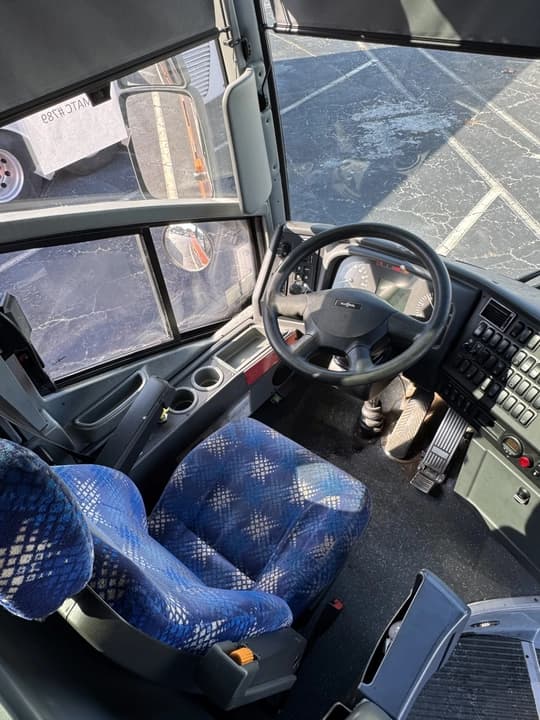 2018 Van Hool CX45 Coach - Image 4