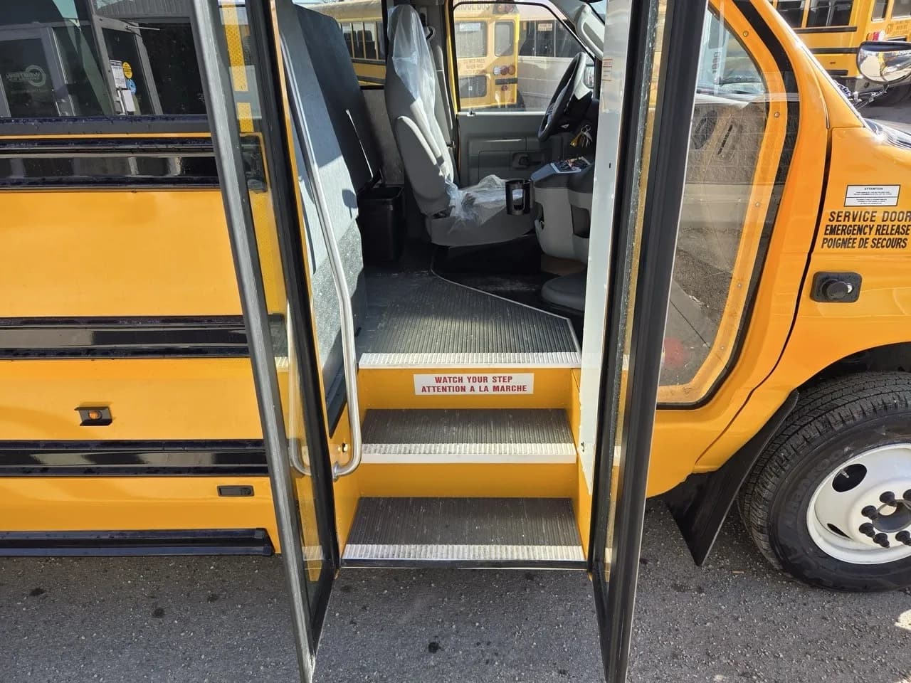 2025 Ford E450 Cutaway Mini School Bus - Image 6
