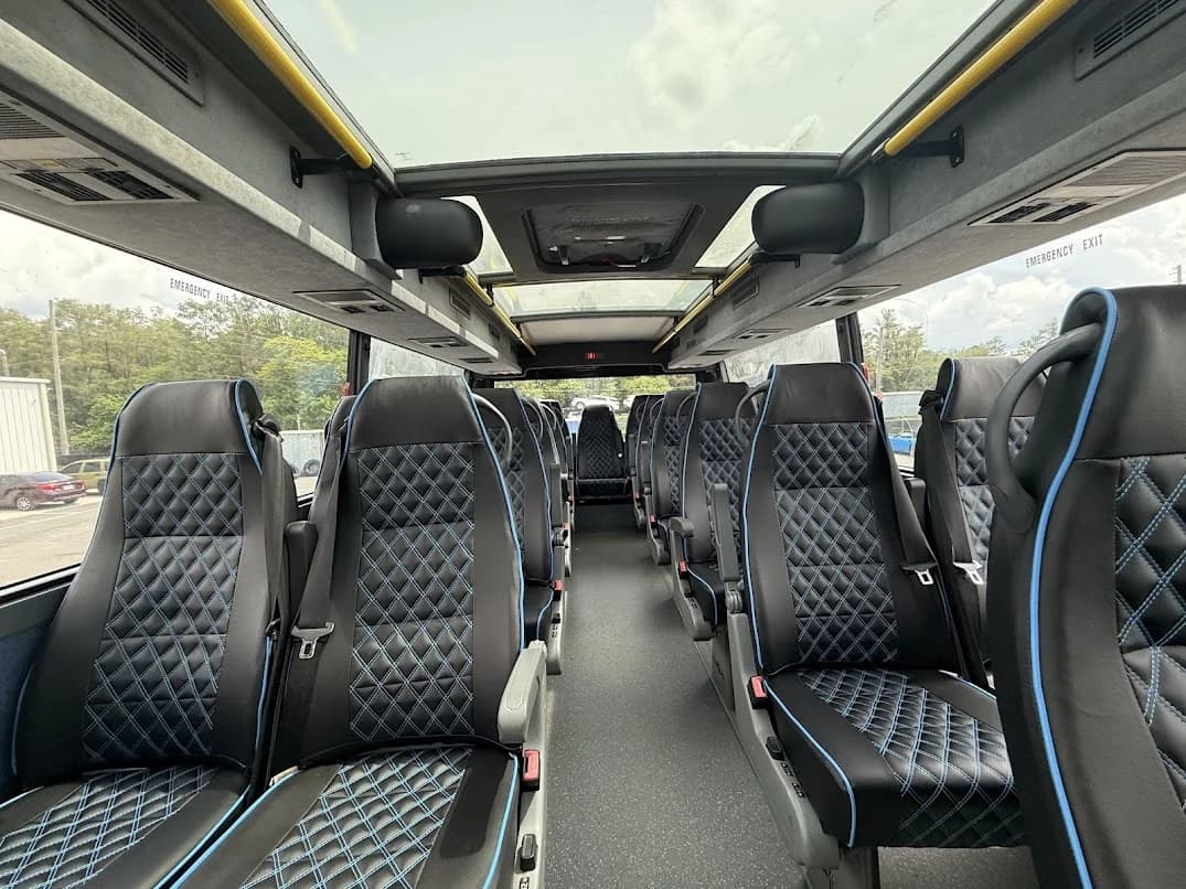 2014 VanHool TD925 Double Decker - Image 7