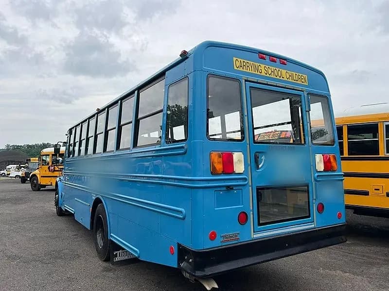 2012 Freightliner B2 Activity Bus - Image 4