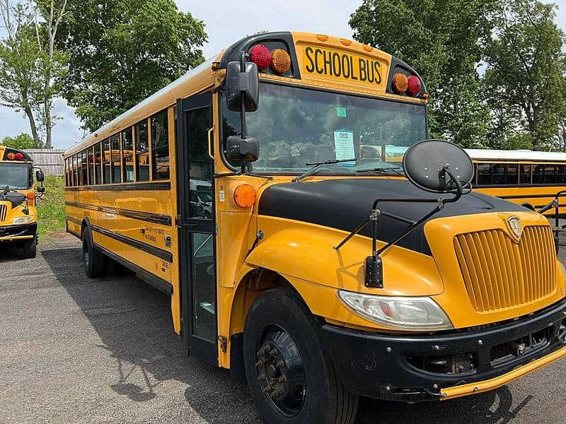 2014 IC CE School Bus - Image 2
