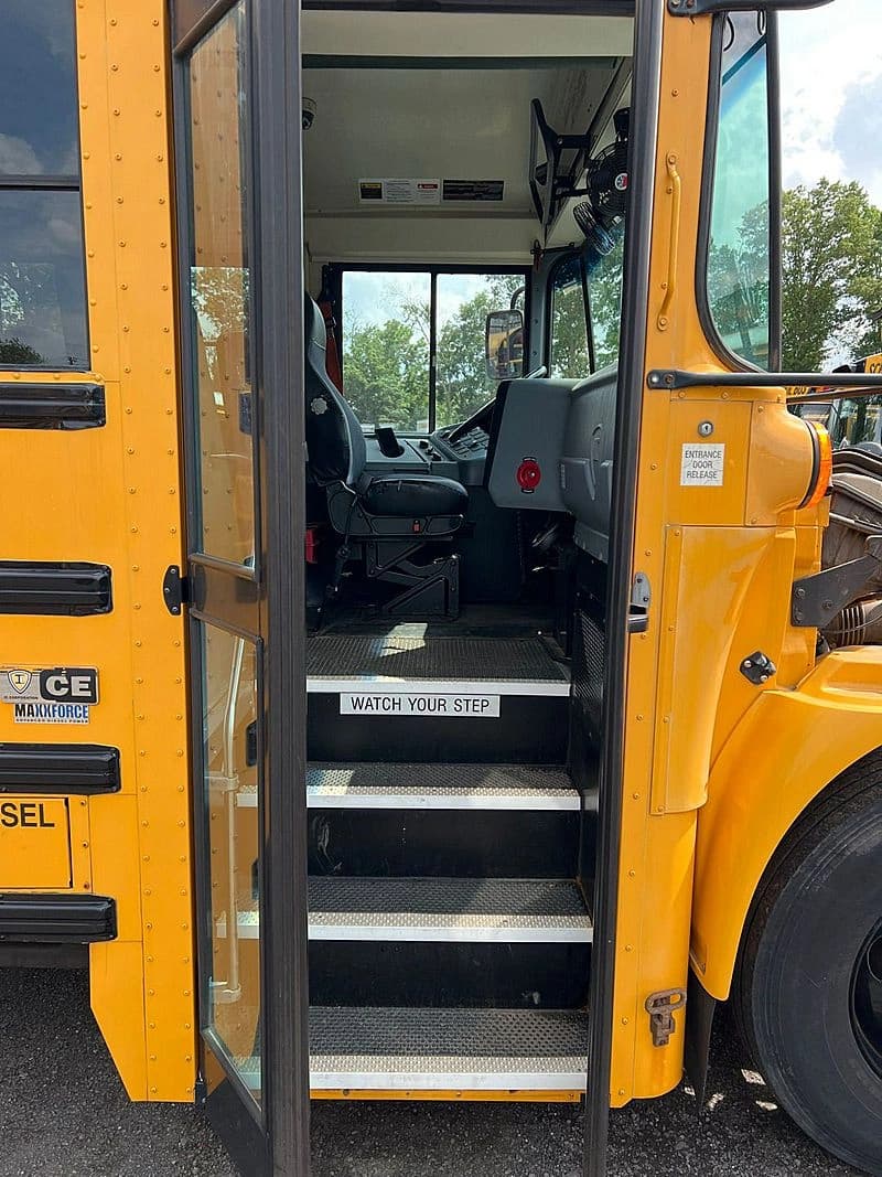 2014 IC CE School Bus - Image 17