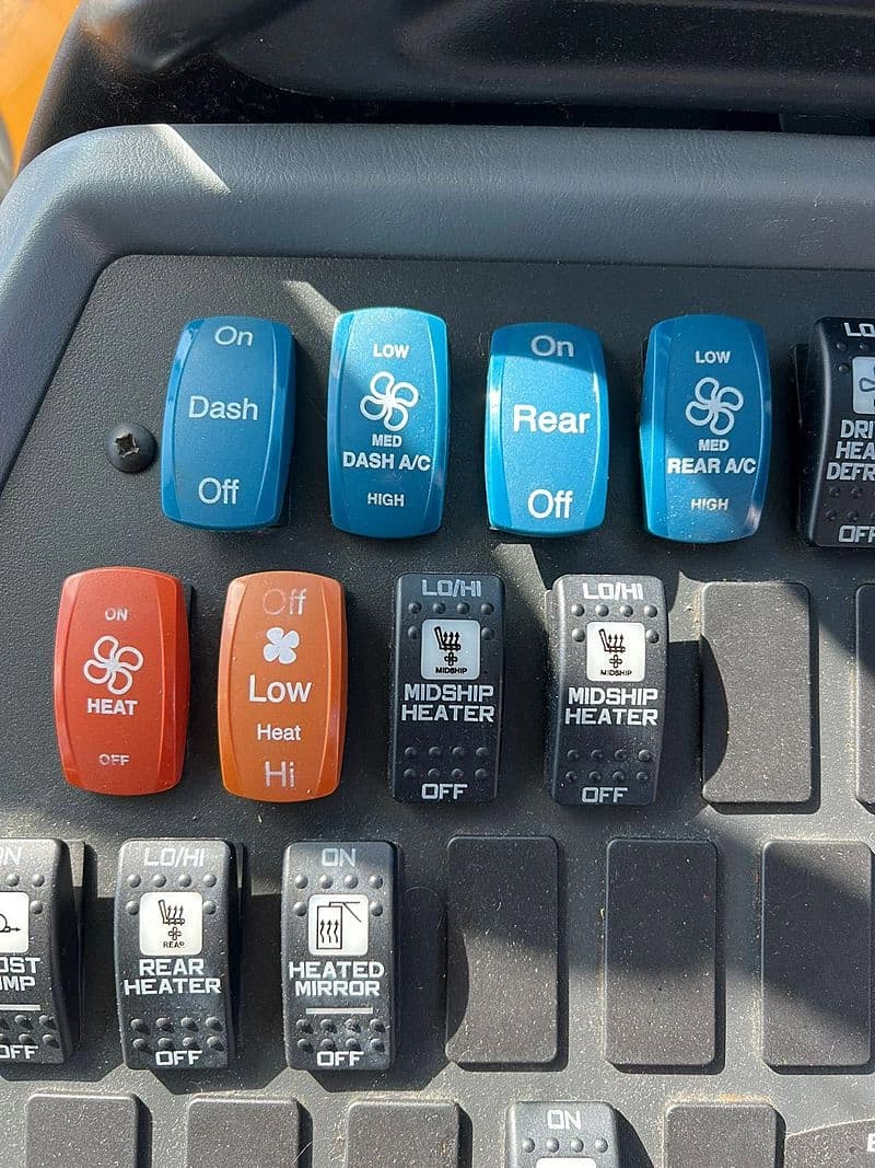 2019 IC Bus PB105 School Bus - Image 18