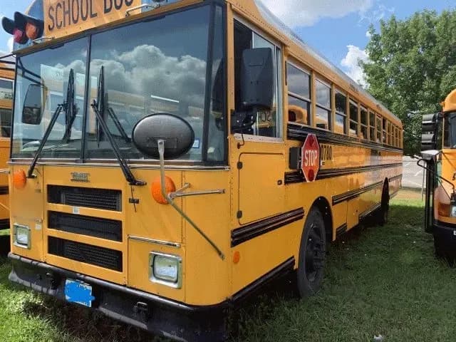2008 Thomas Saf-T-Liner MVP-EF School Bus - Image 3