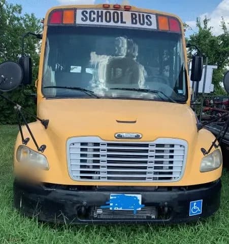 2008 Thomas Saf-T-Liner C2 School Bus - Image 1