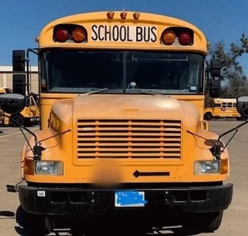 2002 International 3800 School Bus - Image 2