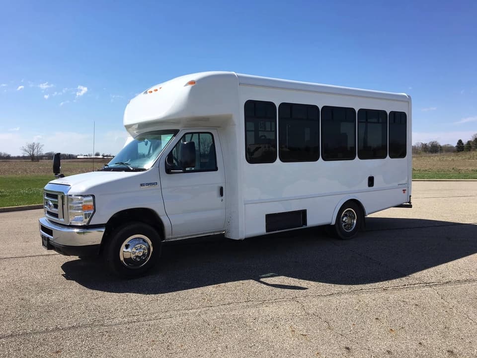2024 Ford E350 Starcraft Allstar Shuttle Bus - Image 2