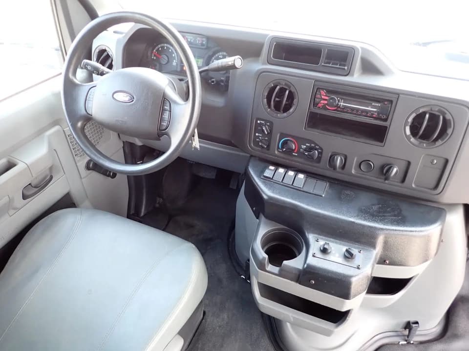 2016 Elkhart Coach EC II Shuttle Bus - Image 7