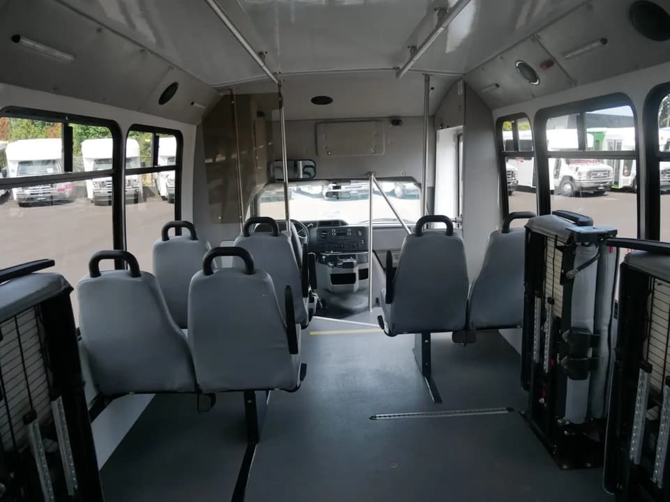 2013 Elkhart Coach EC II Shuttle Bus - Image 8