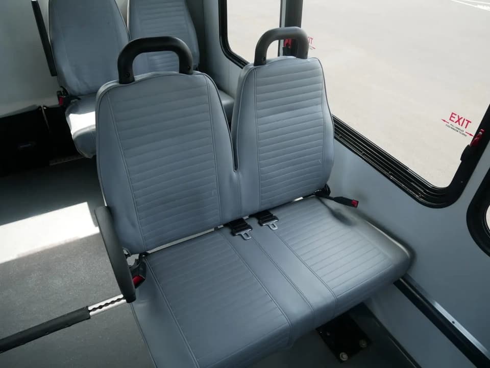 2013 Elkhart Coach EC II Shuttle Bus - Image 9