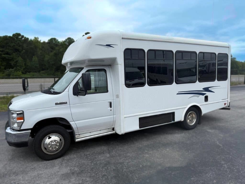 2020 Starcraft Allstar Shuttle Bus - Image 2