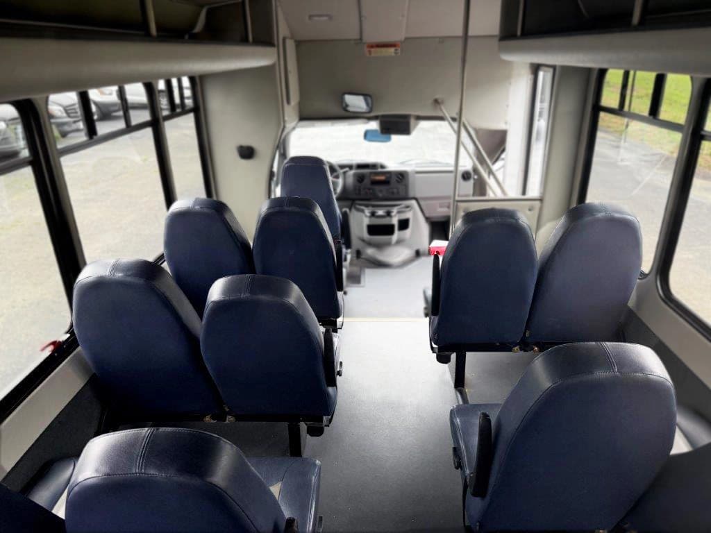 2020 Starcraft Allstar Shuttle Bus - Image 5