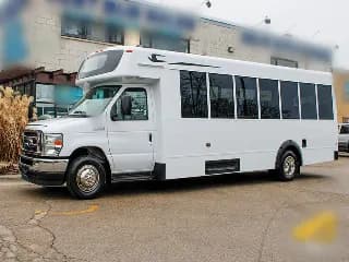 2025 Ford E450 bus